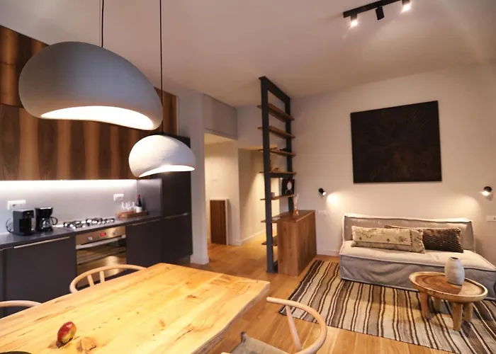 Es Apartment